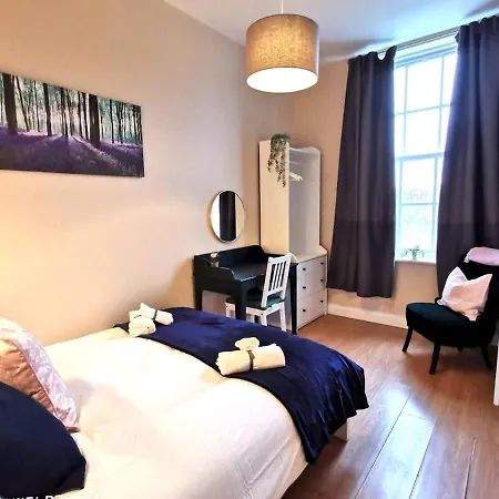 Appartement Central Location 2 Bed Apt Fast Wifi & Tv&kitchen *