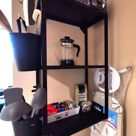 Апартаменты Central Location 2 Bed Apt Fast Wifi & Tv&kitchen *